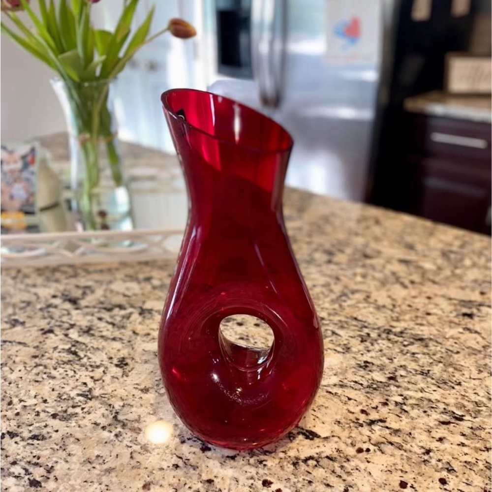 Alicja Red Glass Vase/Wine Decanter